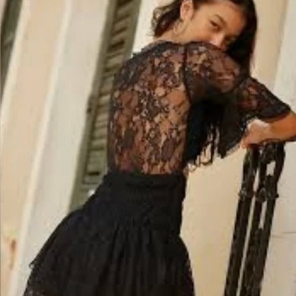 Free people Lala Lace Mini Dress. NWT. Black - small